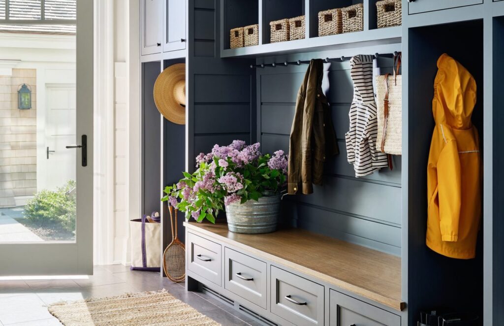 Small Mudroom Bench with Storage 1