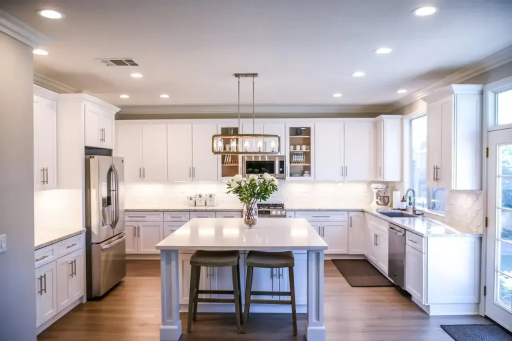 The Benefits of Remodeling Your Kitchen Cabinets 1