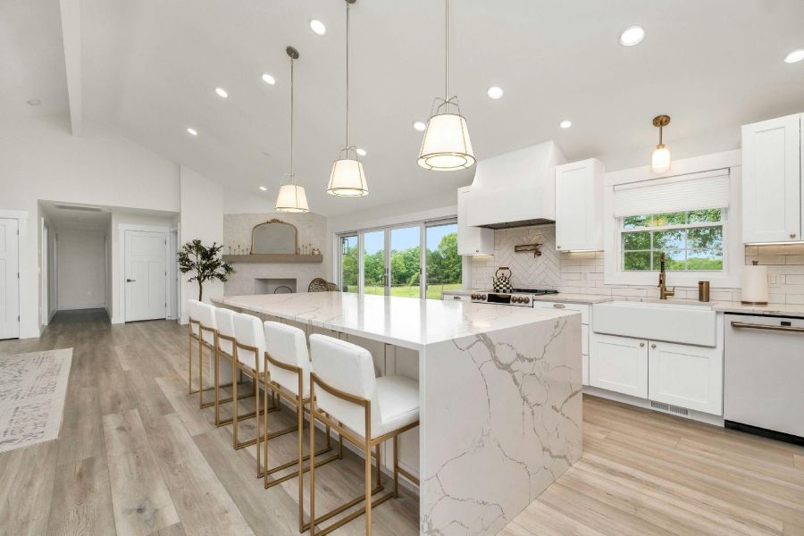 Kitchen Remodeler in Sterling: Island or Peninsula for Your Space?